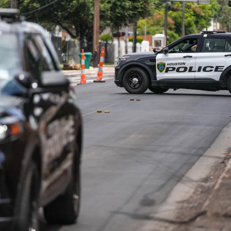 ICE Officer Kills a Mexican Man in Houston