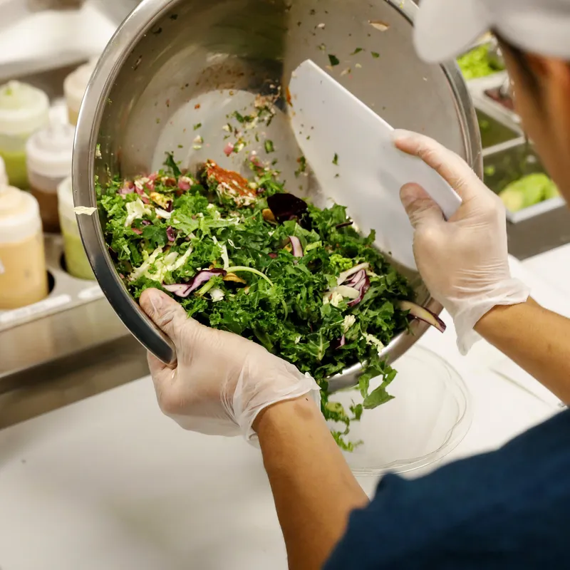 Amid Cyclospora Outbreak Tied to Lettuce, America Skips Salads