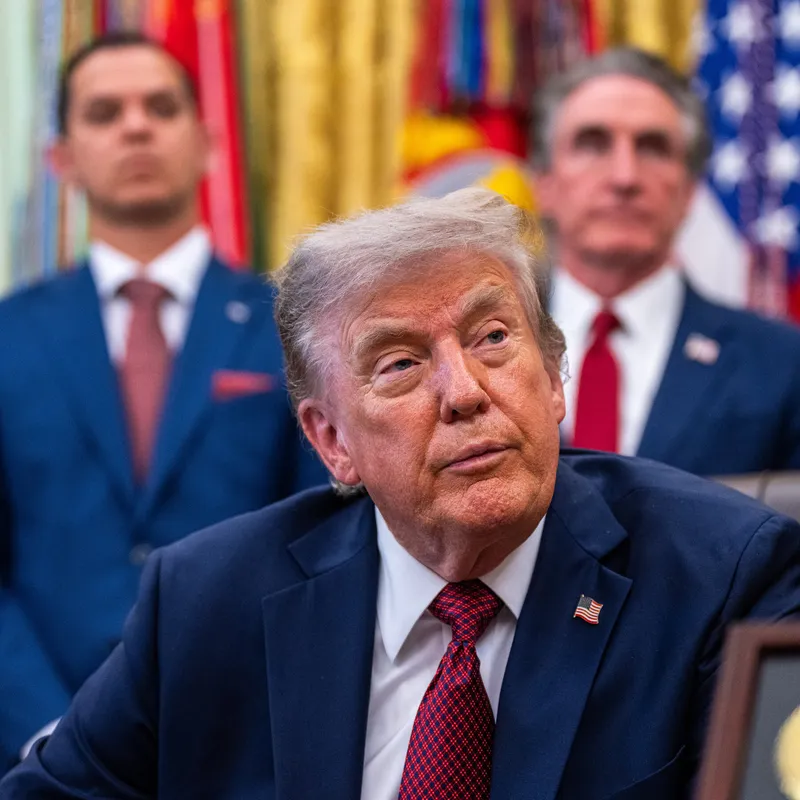 U.S.-Iran War Pauses for 2nd Straight Day With Both Sides Holding Off on Strikes