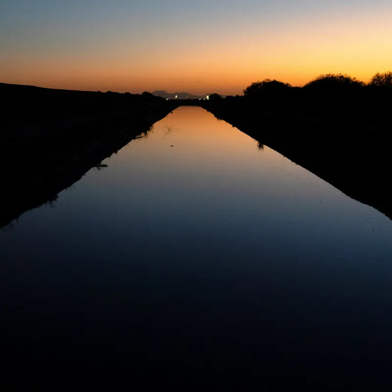U.S. Raises Threat of Steep Water Cuts in Lower Colorado River Basin