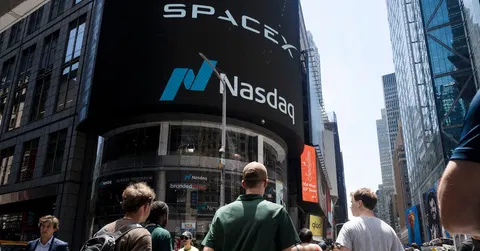 SpaceX’s Spending on A.I. Soars, In First Results After I.P.O.
