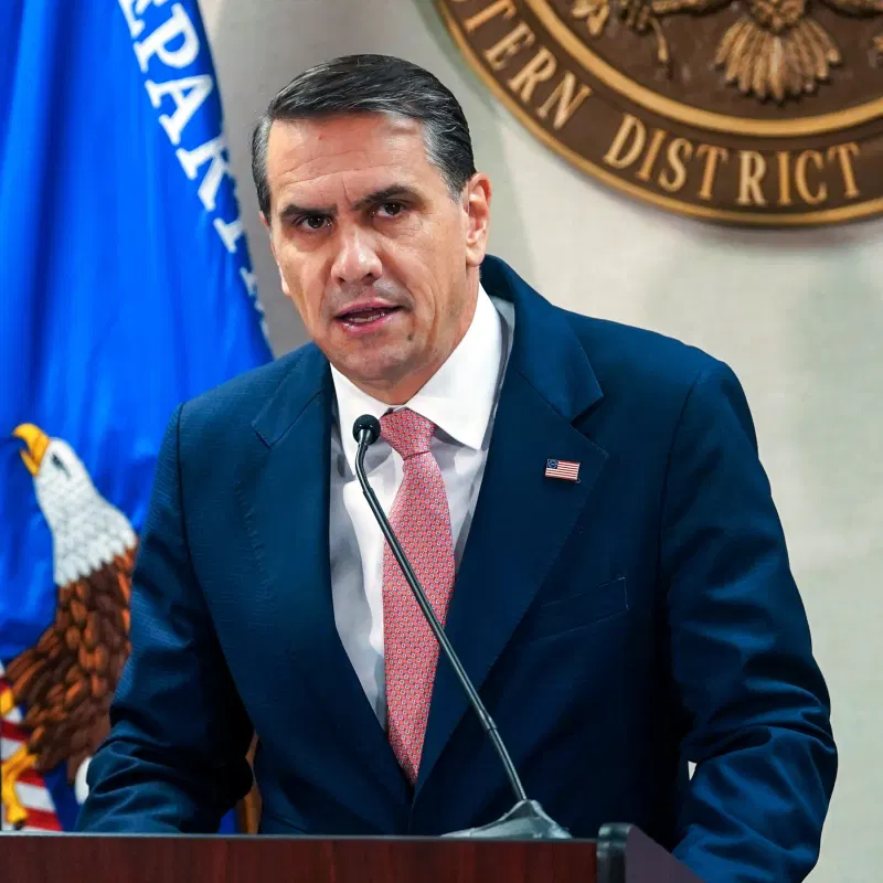 Justice Dept. Steps Up Moves on Comey and Others as Midterm Elections Near