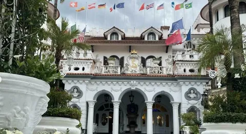 Castello delle cerimonie, sigilli a sale e albergo: cancellate tutte le feste