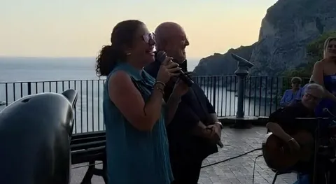 La Piazzetta di Tragara sar� intitolata a Peppino di Capri