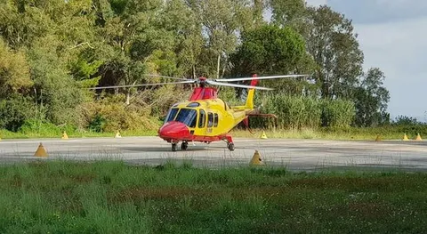 Roccaraso, paura al parco: il vento travolge i gonfiabili, tre bimbi napoletani feriti