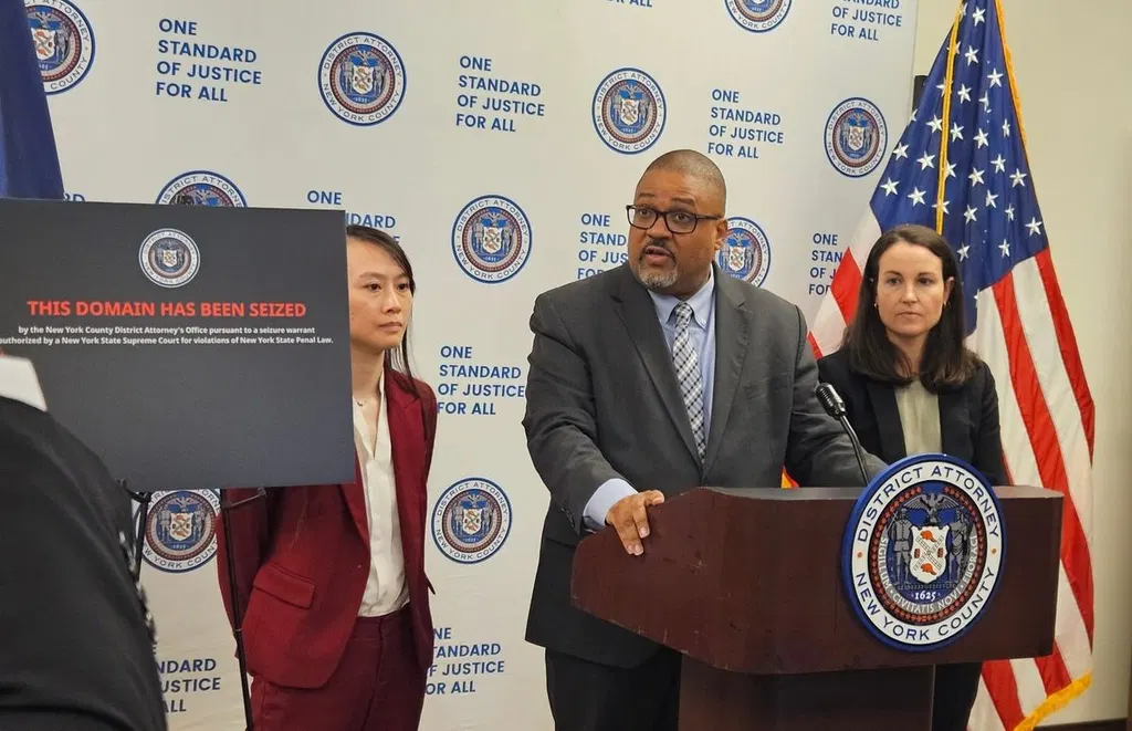 New York Seizes 12 Celebrity Deepfake Websites