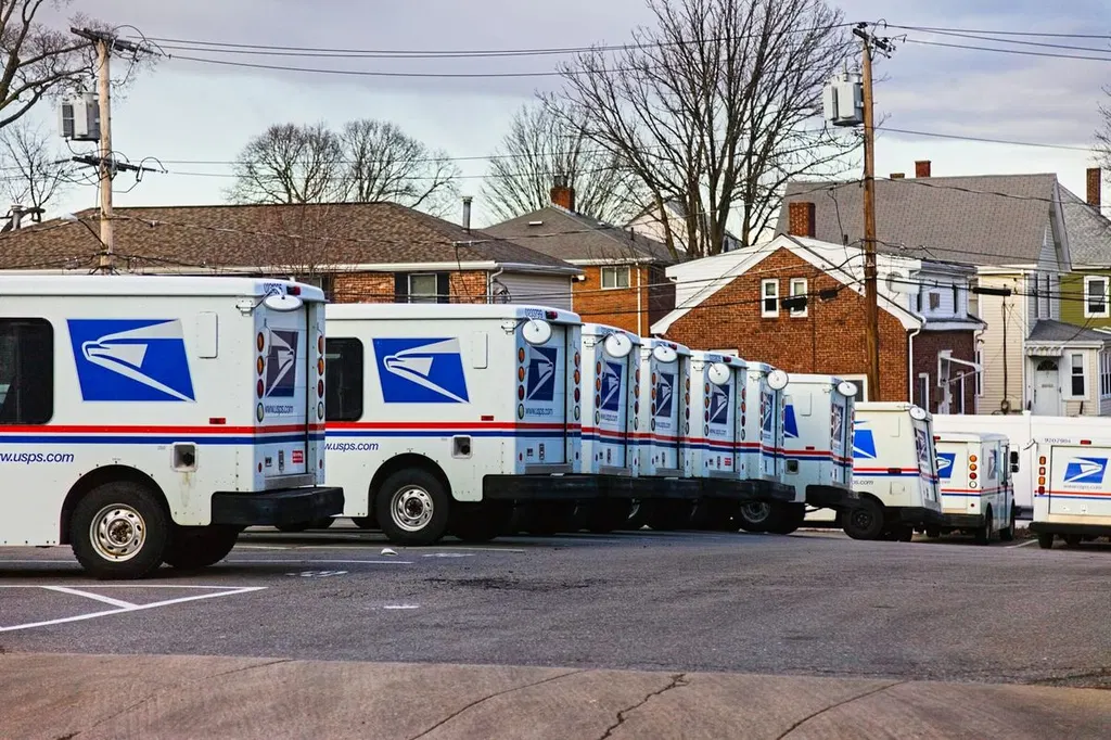 USPS To Put Cameras in Trucks That Scan Roads for ‘Community Safety’