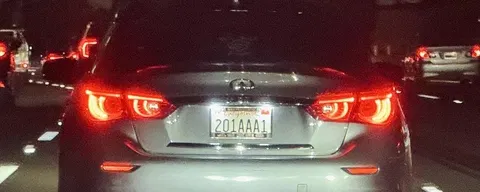 What a California License Plate Taught Me About How AI "Knows"