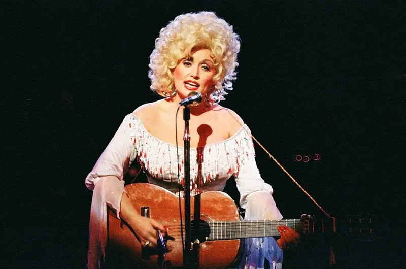 Caitlin Flanagan: Dolly Parton, Pure Product of America