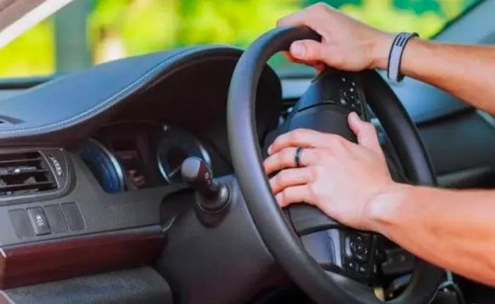 Setir Mobil Terasa Lari ke Kiri atau Kanan Saat Direm? Ini 7 Penyebab yang Wajib Diwaspadai dan Solusinya