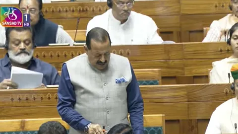Parliament Monsoon Session Day 6 LIVE: Centre to introduce Anti-Paper Leak Amendment Bill