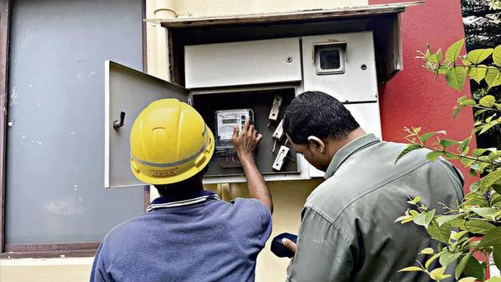 Server issues, shortage of meter readers delays Gruha Jyothi verification