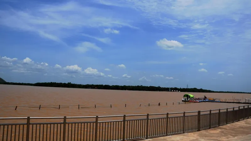 Minister calls for judicious use of water in Krishna and Godavari deltas
