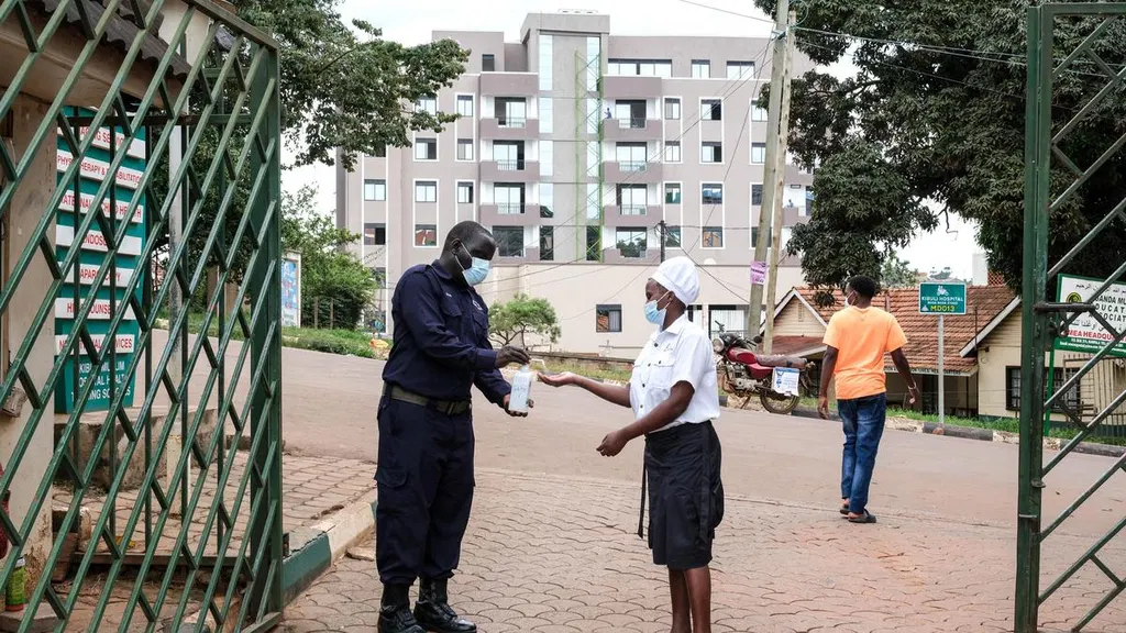 Congolese report constant burials as deaths in new Ebola outbreak reach 80