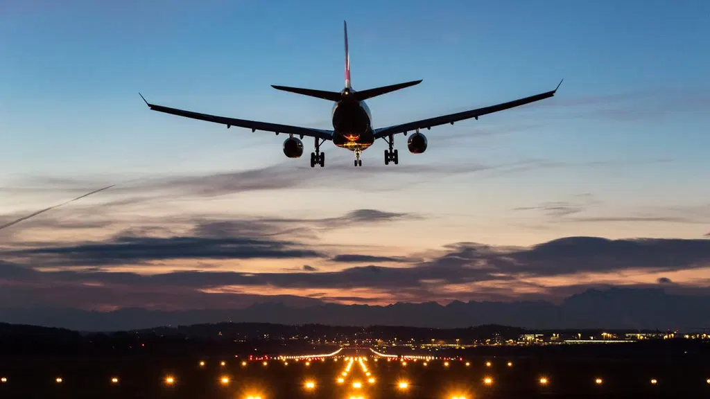 Airliner carrying Australian women linked to Islamic State group lands in Melbourne