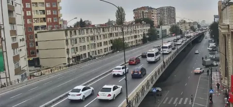 Bakıda cəmi 3 yolda tıxac var - SİYAHI