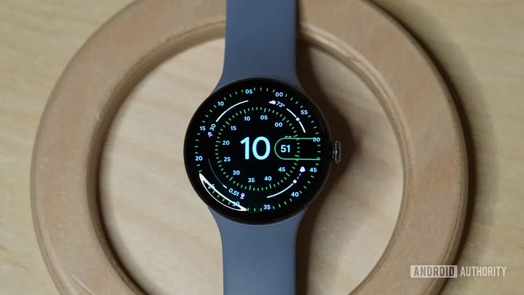 Google Pixel Watch 4 LTE falls to a new low with $120 off at Amazon