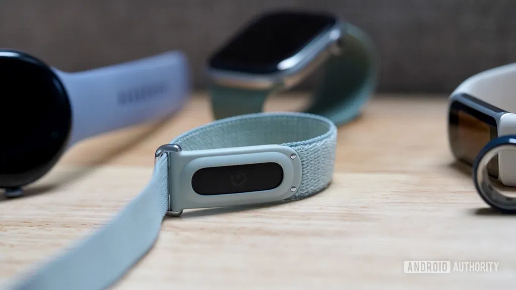 Apple could follow Google into the screenless fitness tracker race