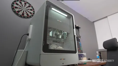 I milled an Android figurine out of a solid block with an AI-powered 5-axis CNC machine