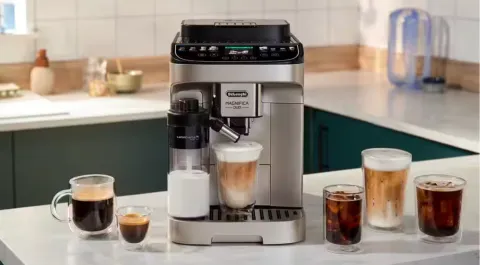 I’m Hot for De’Longhi’s New Automatic Espresso Machine That Also Does Cold Brew