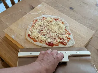 This $26 Sliding Pizza Peel Promises to Improve Your Launches, but Does It?