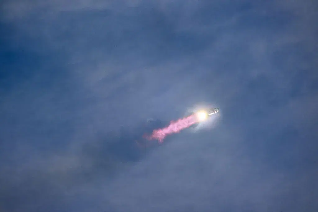 SpaceX Gets Starship Into Orbit for First Time, Despite Engine Issue