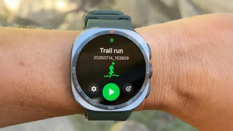 Galaxy Watch Ultra 2 Trail Running Test: Can It Outrun Your Garmin?