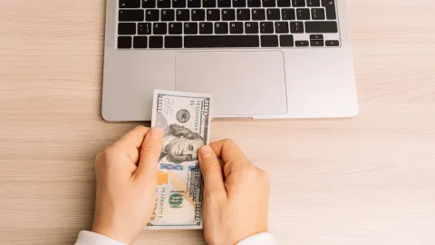Amazon Will Give Tariff Refunds to Some Customers