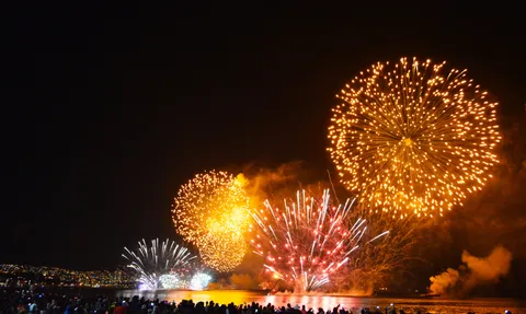 Año Nuevo 2026: ¿Qué comunas tendrán show de drones y fuegos artificiales en Chile?