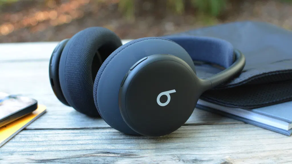 Beats 360 review: Customizable headphones capable of double duty