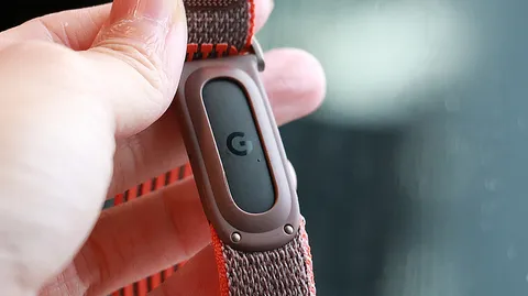 Google shares Fitbit Air blueprints so you can 3D print your own accessories