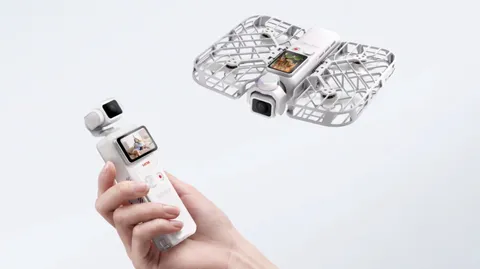 HoverAir's Versa is a pocket gimbal camera and drone mashup