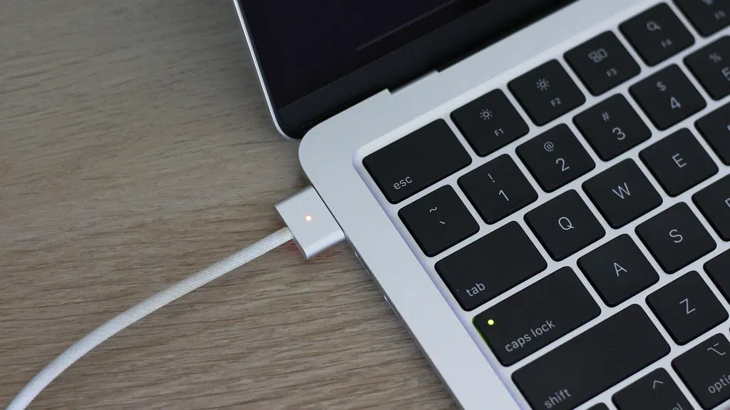 The pros and cons of using a MagSafe charger