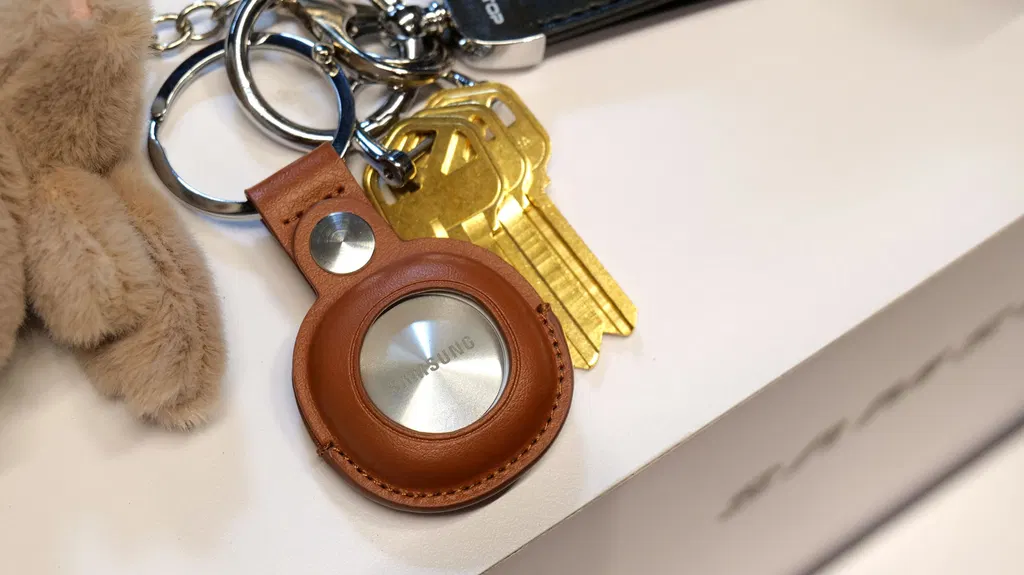 The Samsung Galaxy SmartTag 3's special feature is being a pet activity monitor
