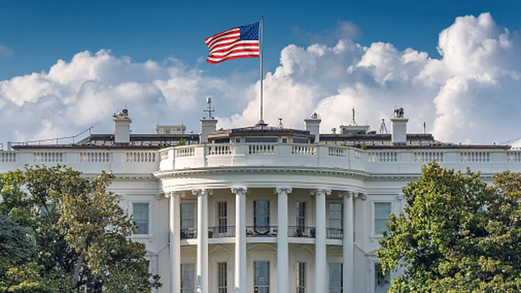 The White House is reportedly forcing its official app onto all government employee phones