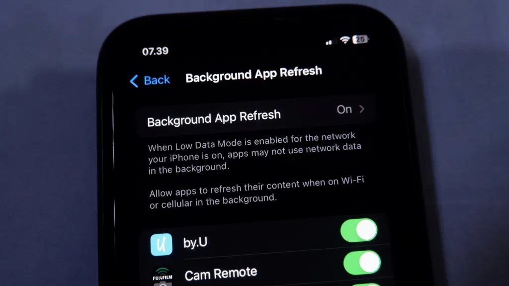 What does background app refresh on iPhone actually do?