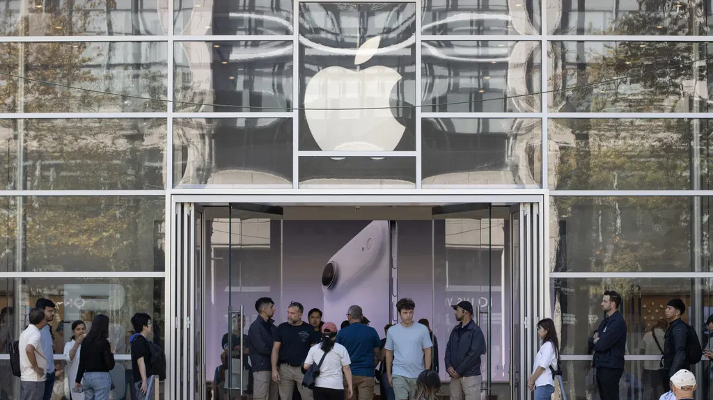 What's the difference between AppleCare+ and AppleCare One?