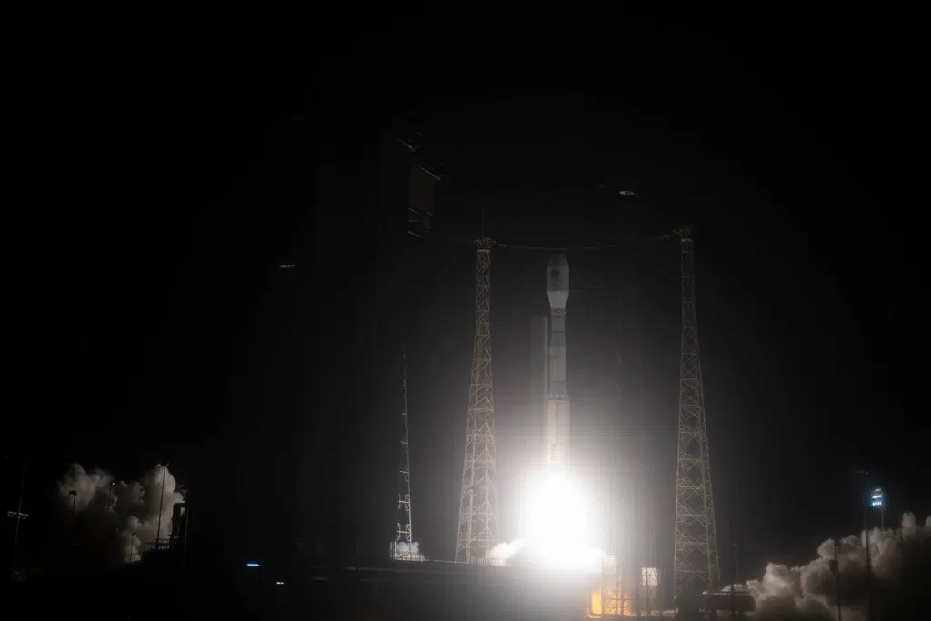 Smile lifts off on quest to reveal Earth’s invisible shield against the solar wind
