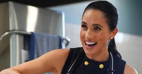 "J'ai interrompu quelque chose d'important ?" : Invitée dans une célèbre émission, Meghan Markle se fait surprendre par le prince Harry