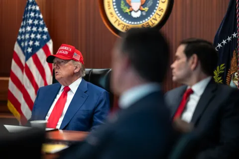 Trump anunță că SUA sunt pregătite pentru a efectua cel mai devastator atac asupra Iranului de la începerea războiului
