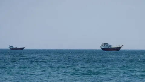 Iran and US hold fire for second consecutive day