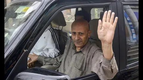 Engineer Rashid gets interim bail for father’s post-death rituals