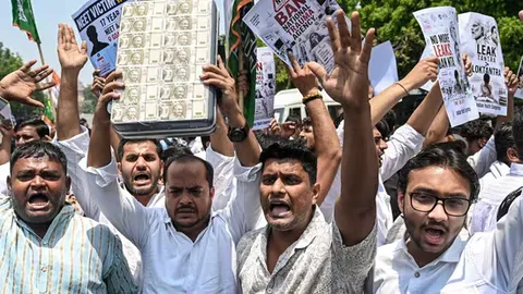 IYC fuels its ‘Indian Youth Cockroaches’ campaign as unemployment in focus after viral social media movement