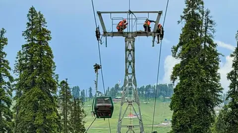 7 hours, 300 people: How rescue teams, Indian army carried out ops after Gulmarg ropeway mishap