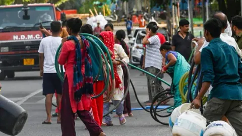 Delhi likely to get relief from intense heat from Friday