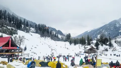 Minimum age of 14, trekking courses: Uttarakhand plans strict new rules for mountaineering