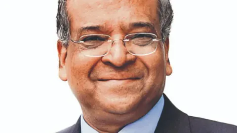 Ex-CCI chief's death in Delhi draws focus to ‘late arrival’ of fire team; neighbour recalls what happened