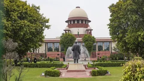 Supreme Count nears full strength as five judges take oath