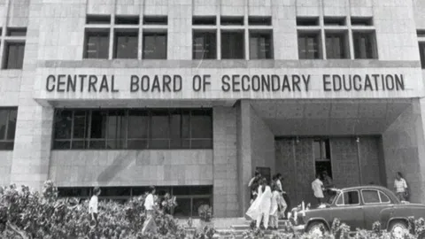 ‘Heads must roll’, say MPs as CBSE fails to answer questions on OSM