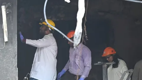 Dodgy licences, unauthorised expansion among violations to surface after Delhi fire
